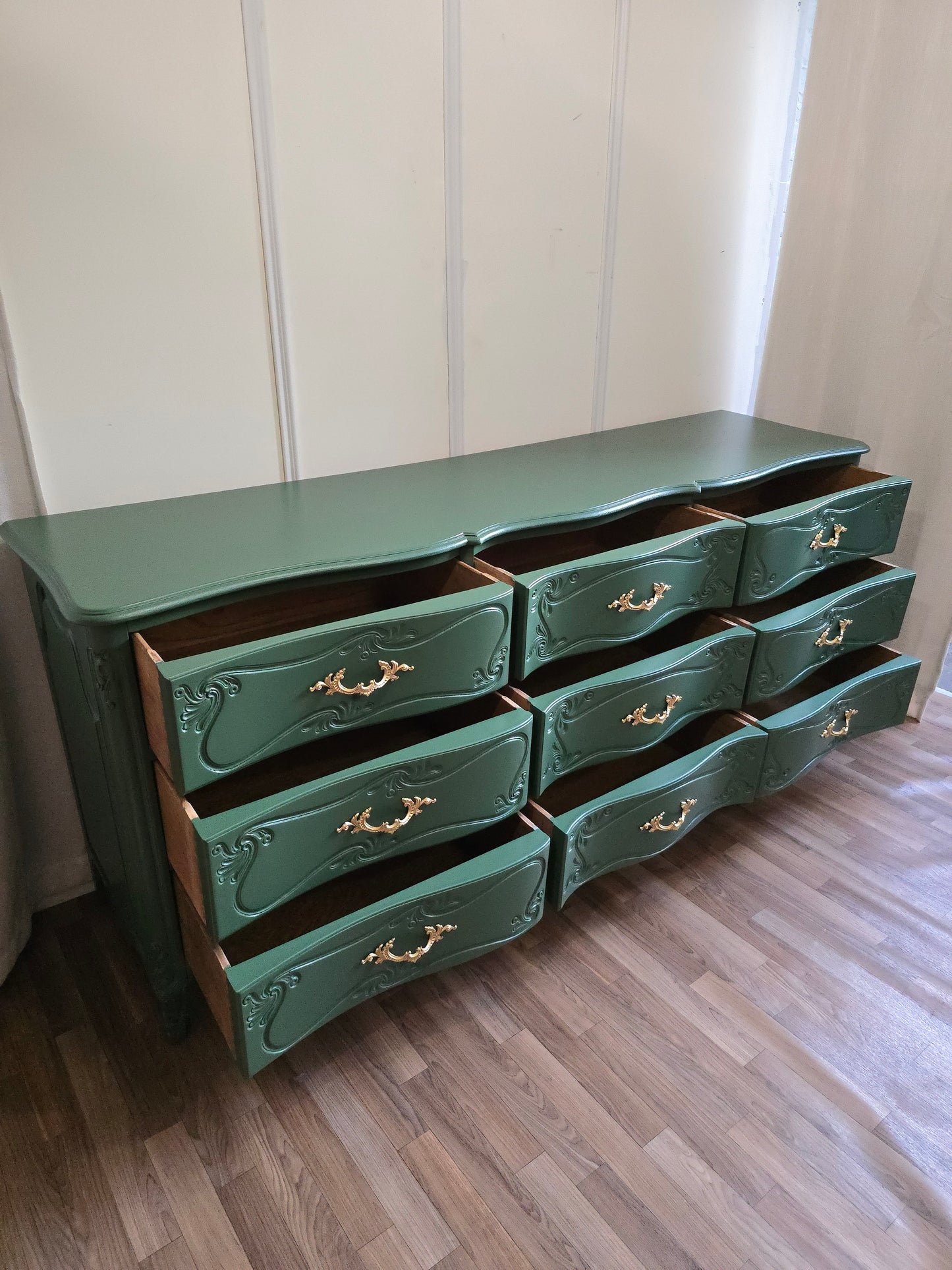 Refinished Solid Wood French Provincial Dresser – Emerald Green with Gold Hardware