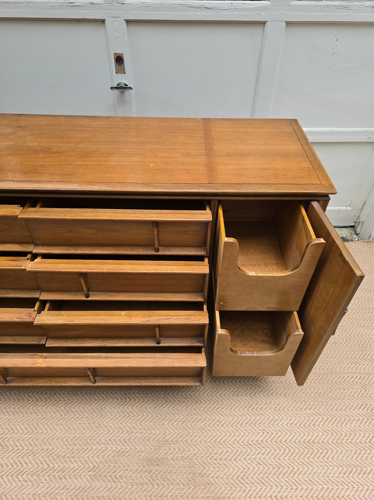 1960s Thomasville Tamerlane Hollywood Regency Burled Wood Credenza Sideboard