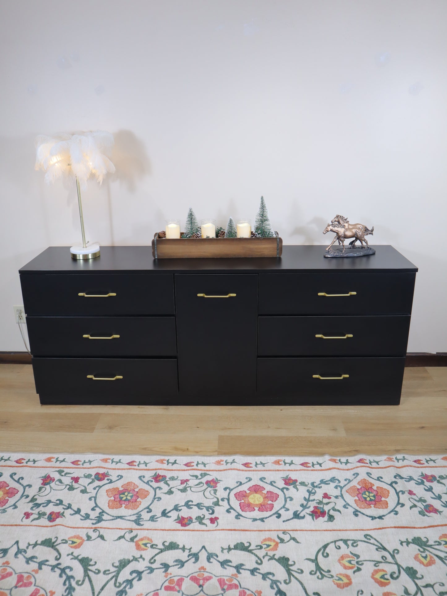 Modern Minimalist Black 6-Drawer Low Dresser with Central Cabinet