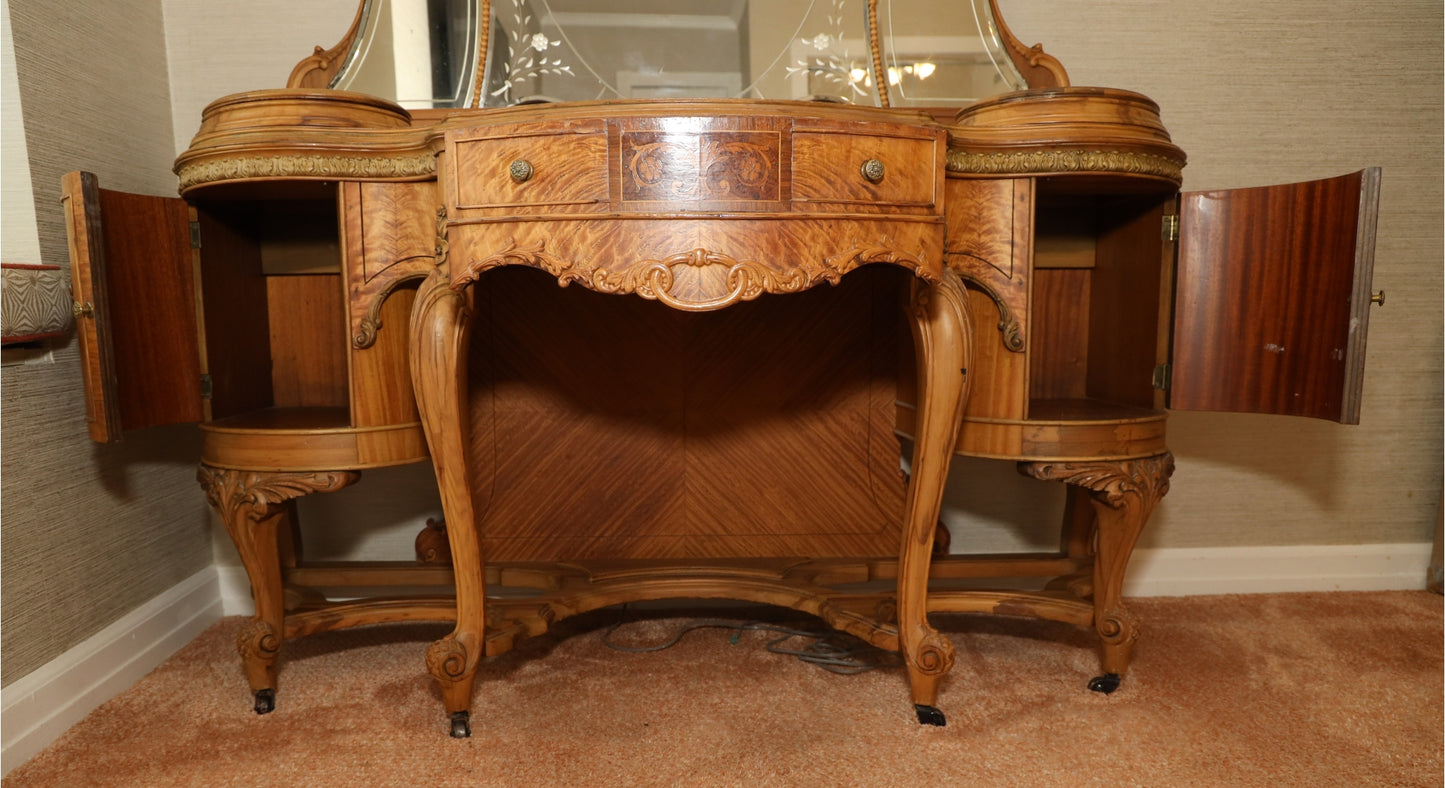 Antique French Rococo Vanity with Etched Mirror – Hand-Carved Burled Wood