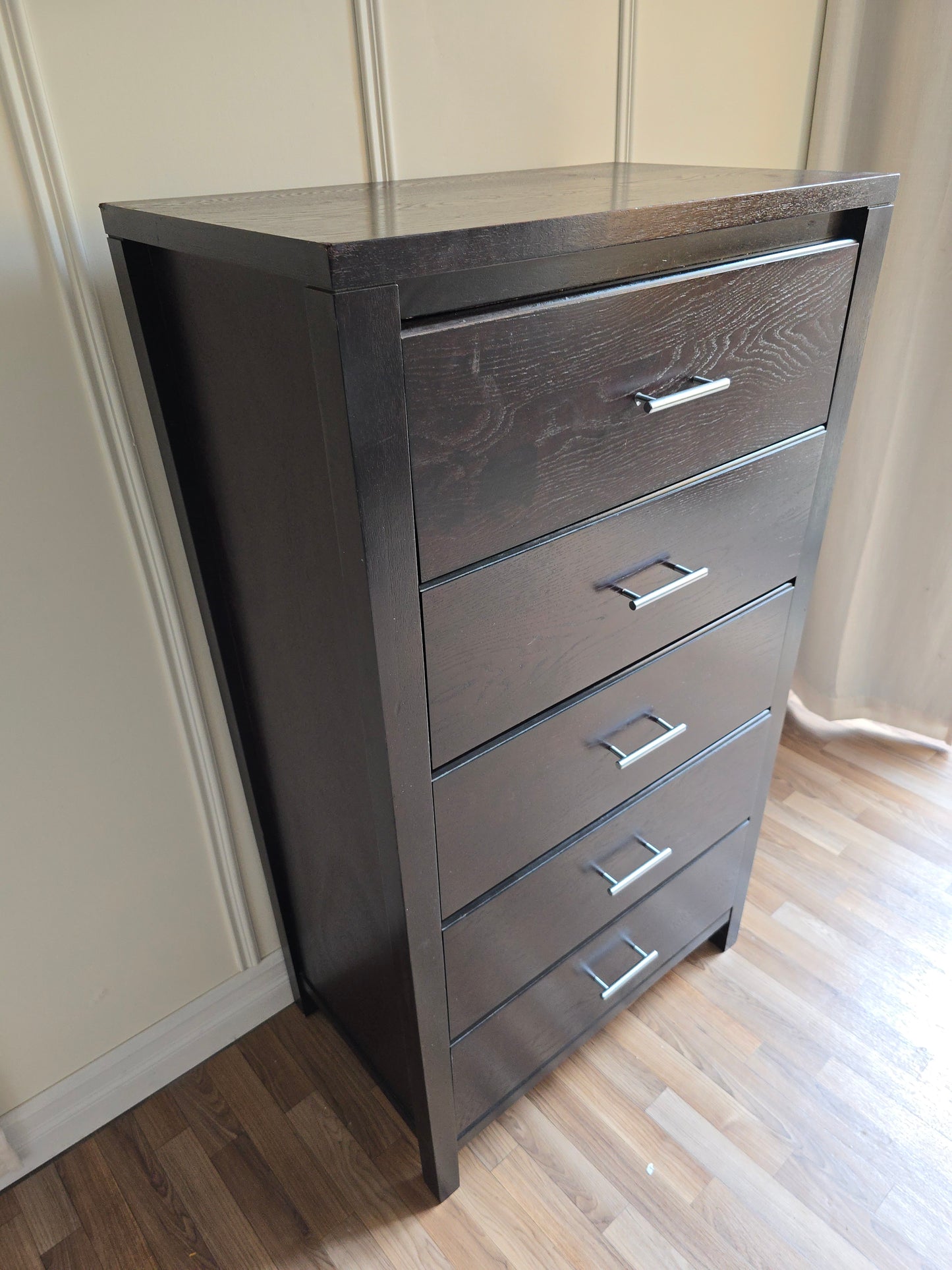 Modern Espresso Tall Dresser – 5-Drawer Chest with Sleek Metal Handles