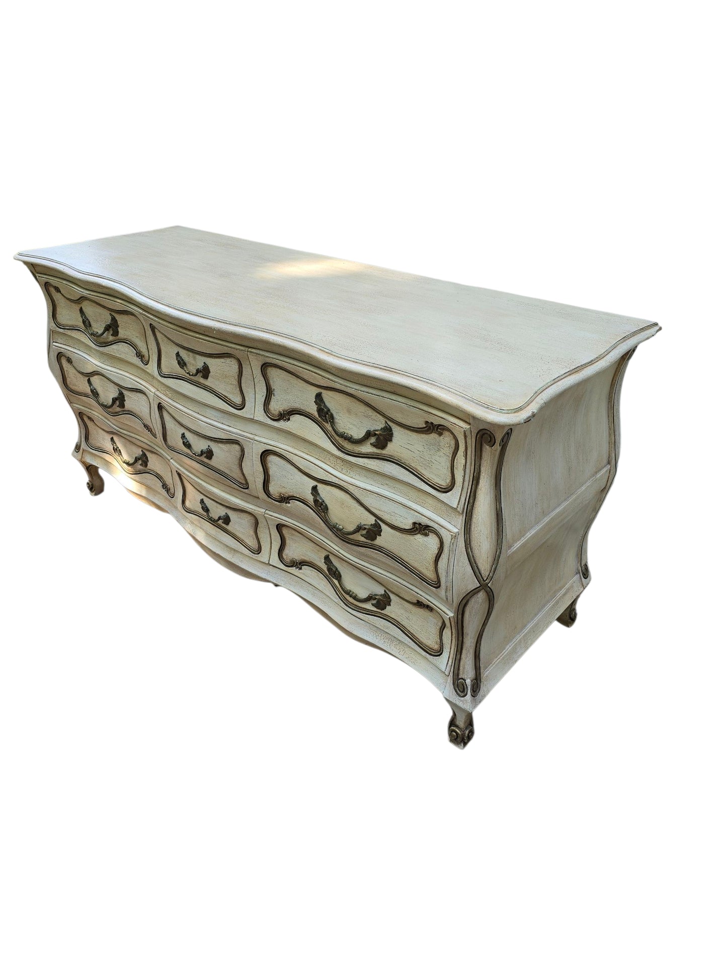 Chantilly French Provincial Dresser – Antique Nine-Drawer Chest with Serpentine Front