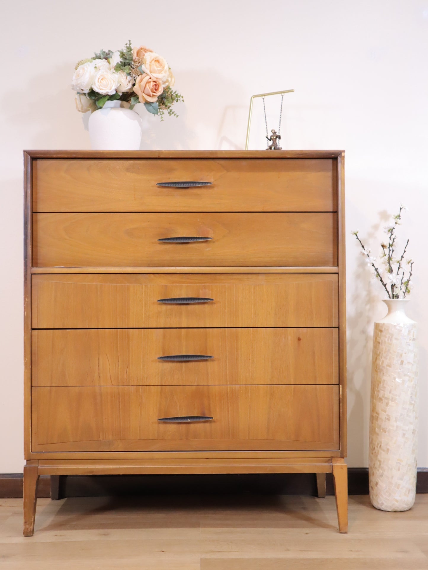 Unagusta Mid-Century Modern Tallboy – 5-Drawer Walnut Dresser