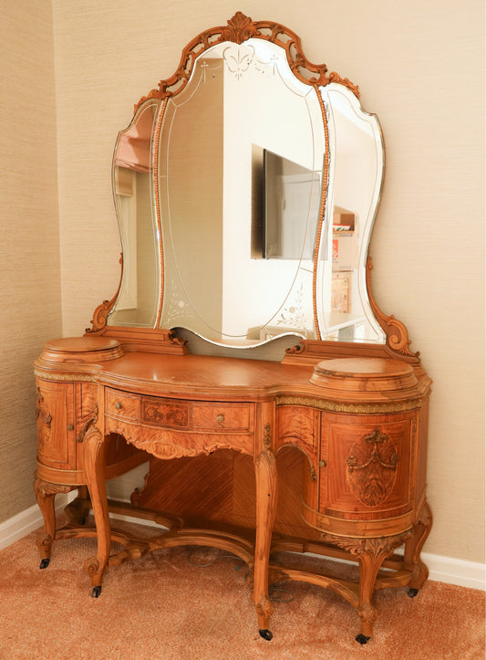Antique French Rococo Vanity with Etched Mirror – Hand-Carved Burled Wood