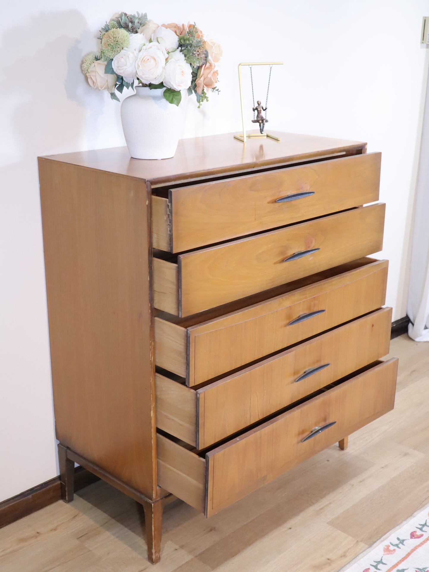 Unagusta Mid-Century Modern Tallboy – 5-Drawer Walnut Dresser