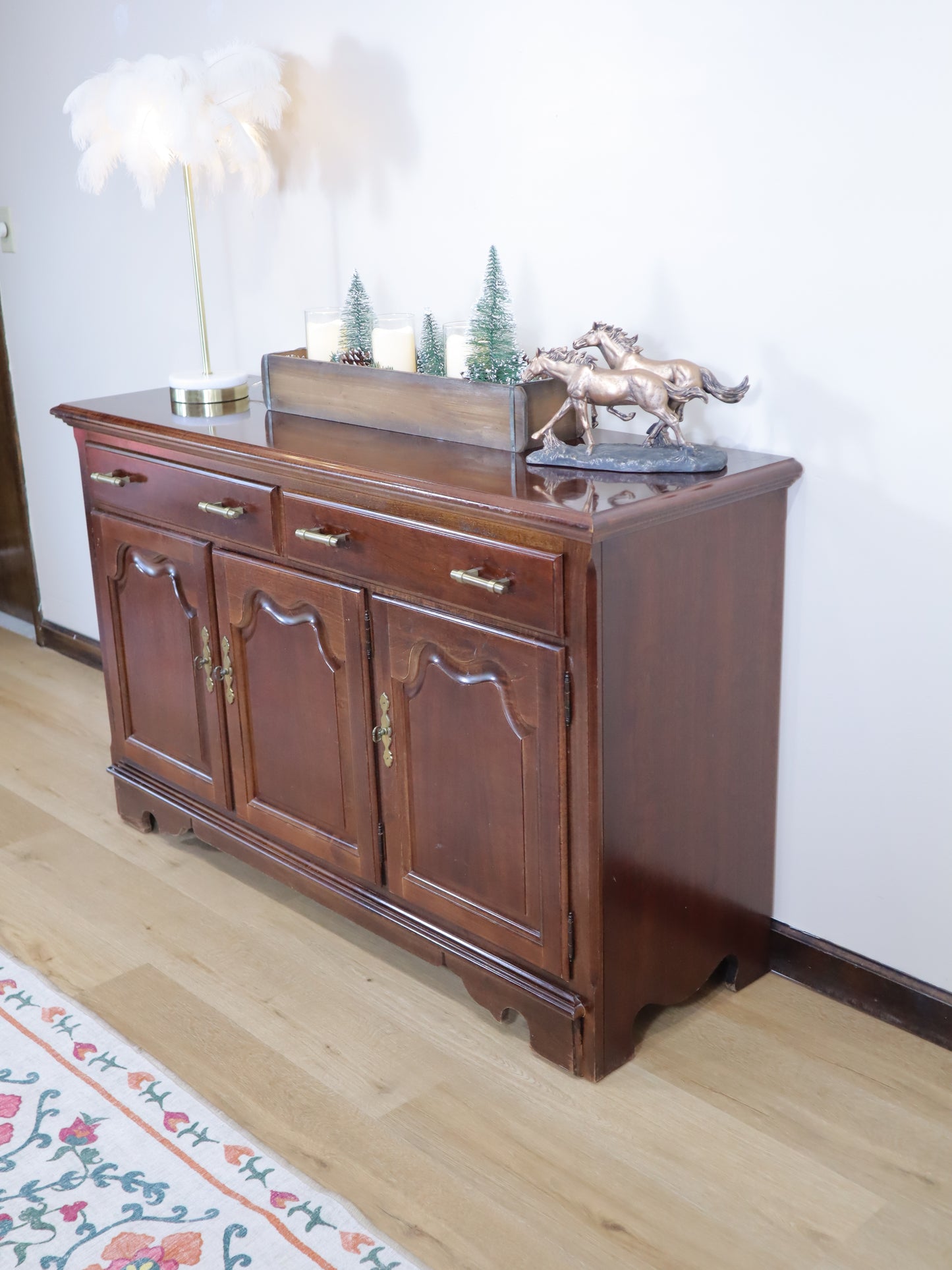 Thomasville Vintage Sideboard – Solid Wood 3-Door Credenza with Brass Hardware