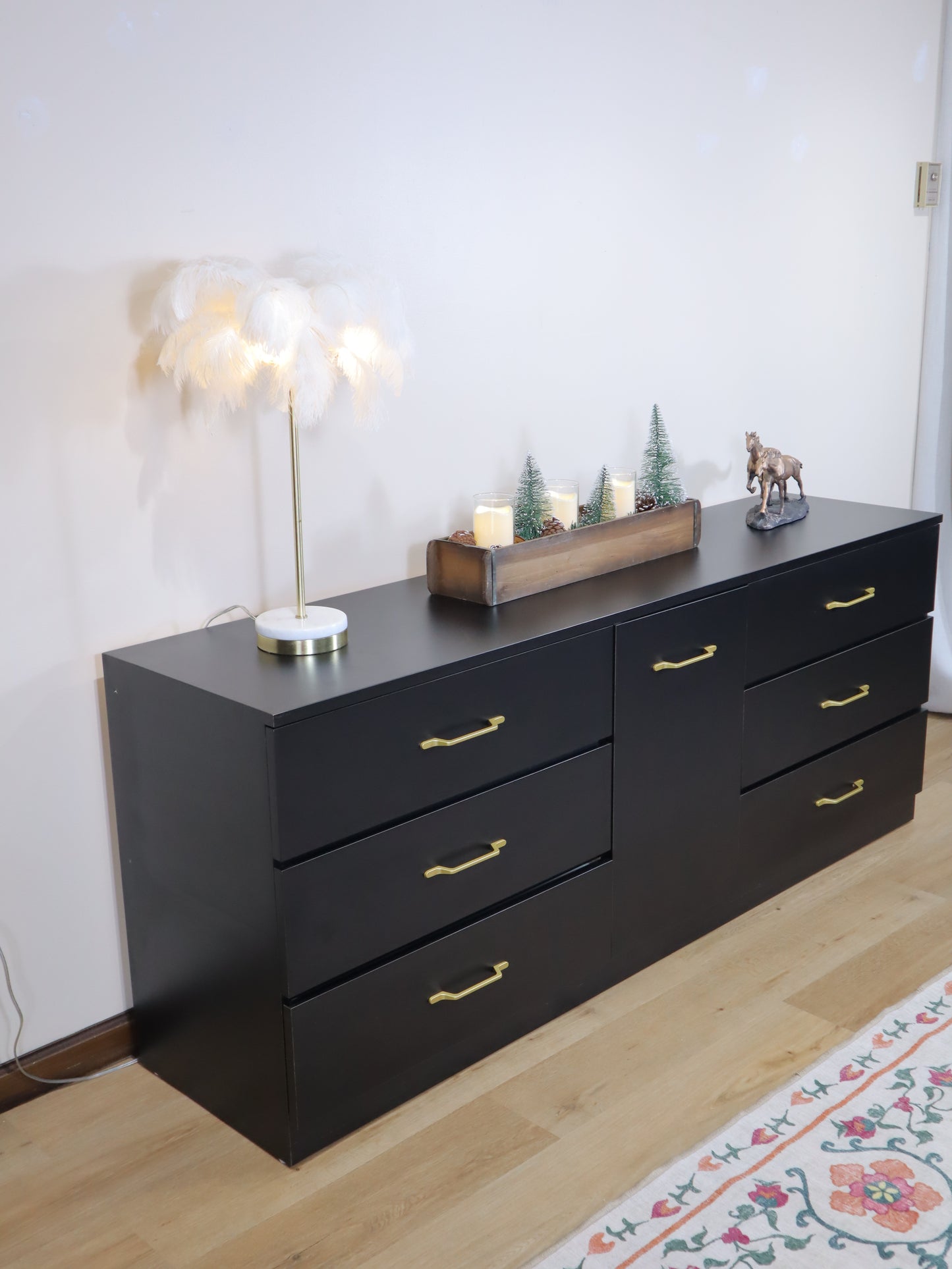 Modern Minimalist Black 6-Drawer Low Dresser with Central Cabinet