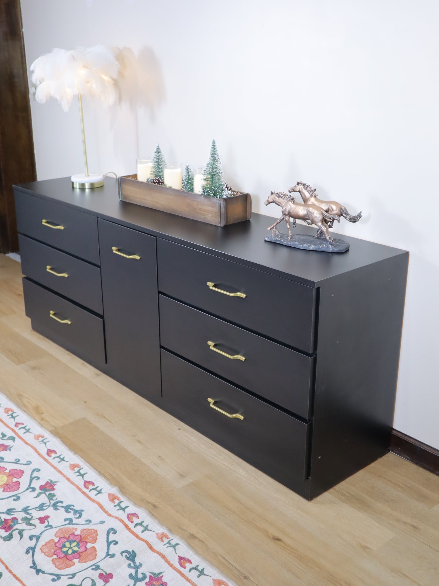 Modern Minimalist Black 6-Drawer Low Dresser with Central Cabinet